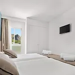 Puerto Azul Hotel 4*