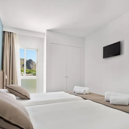 Puerto Azul Hotel 4*