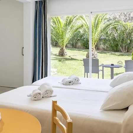 Puerto Azul Hotel 4*